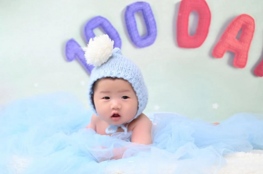 长沙供卵代怀八个月宝宝发育指标